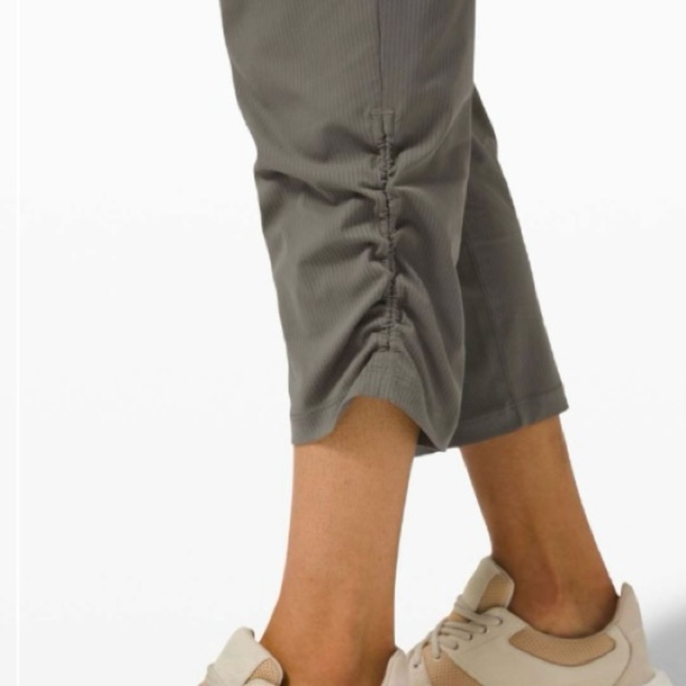 Lululemon Beyond the Studio Crop Grey Sage Size 4 - Picture 3 of 10